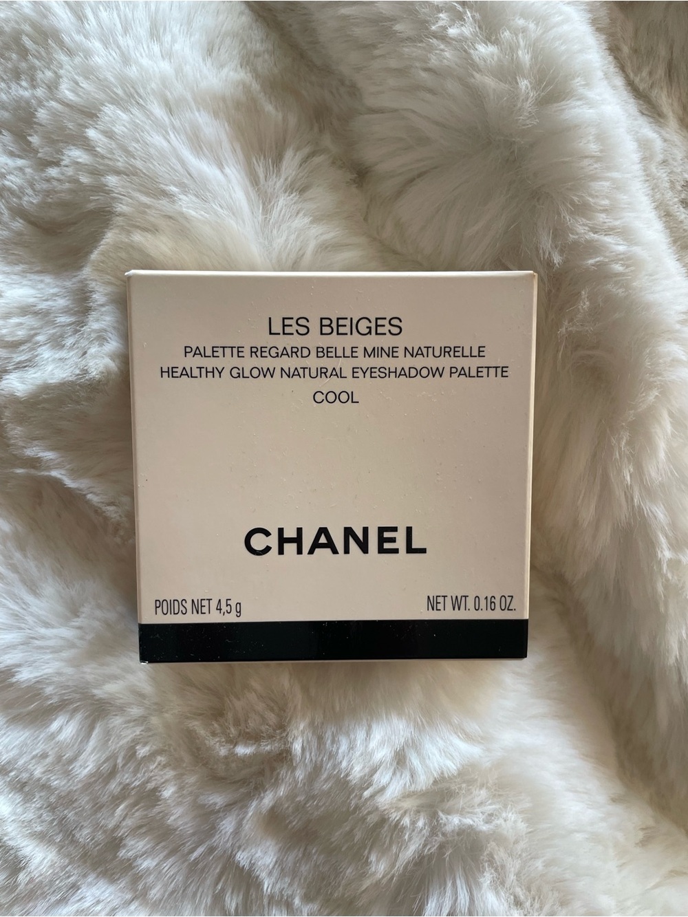 CHANEL Les Beiges Cool Eyeshadow Palette — Beige & Black Accents